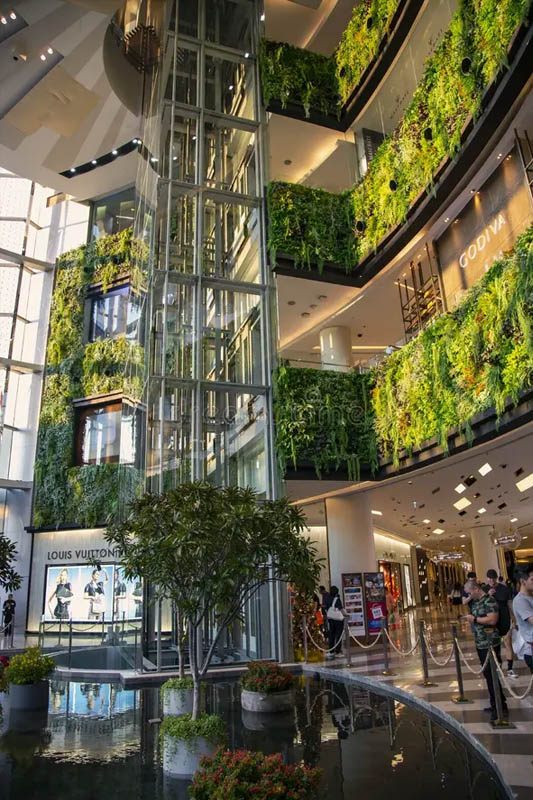 Siam Paragon Bangkok interior showing luxury brand boutiques and premium shopping atmosphere